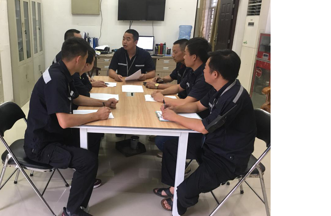 張家界機場開展機務電源車失火演練