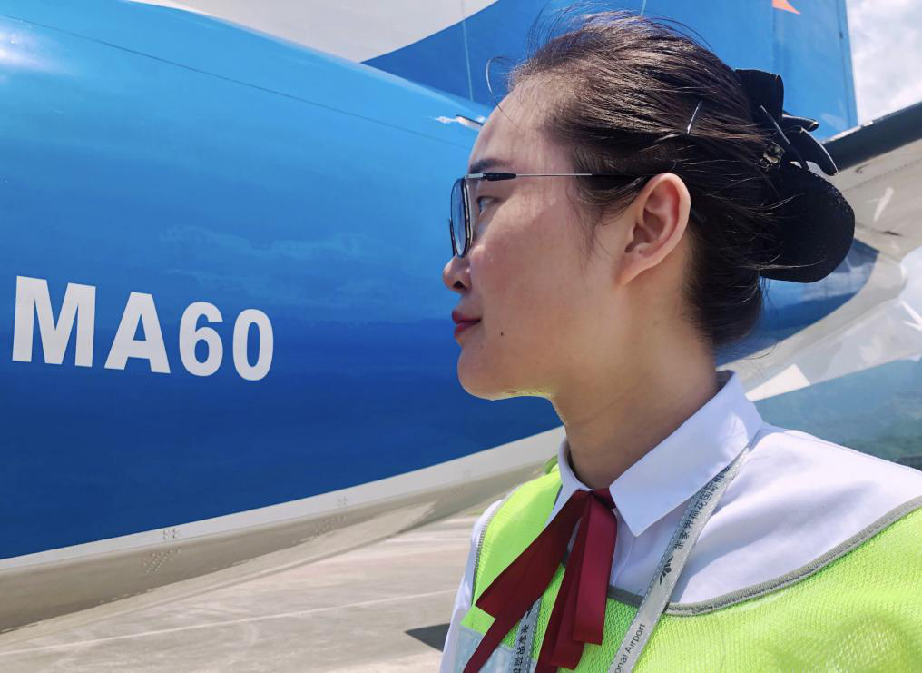確保旅客順暢出行，機場一線職工高溫堅守！